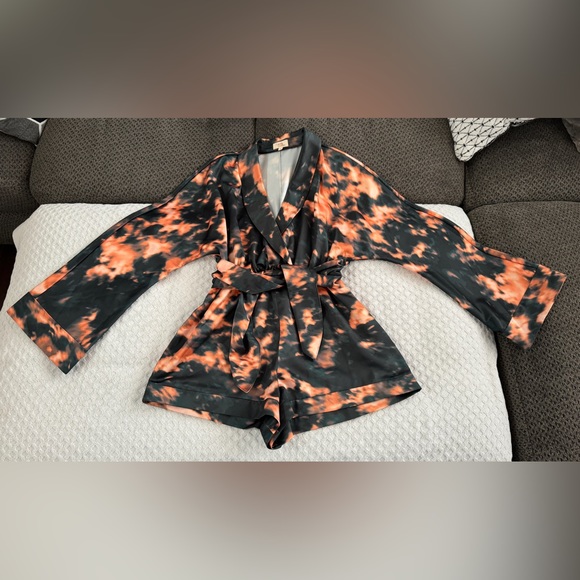 Camila Coelho Amelia Romper in Orange Teal Tie Dye Black XS Satin Kimono Sleeve - Picture 5 of 16